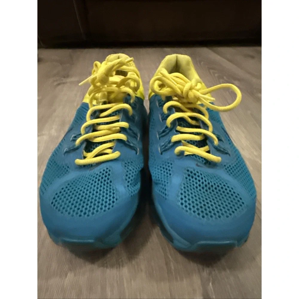Nike Air Max 2013 Women's Size 8.5 Running Shoes Teal Yellow